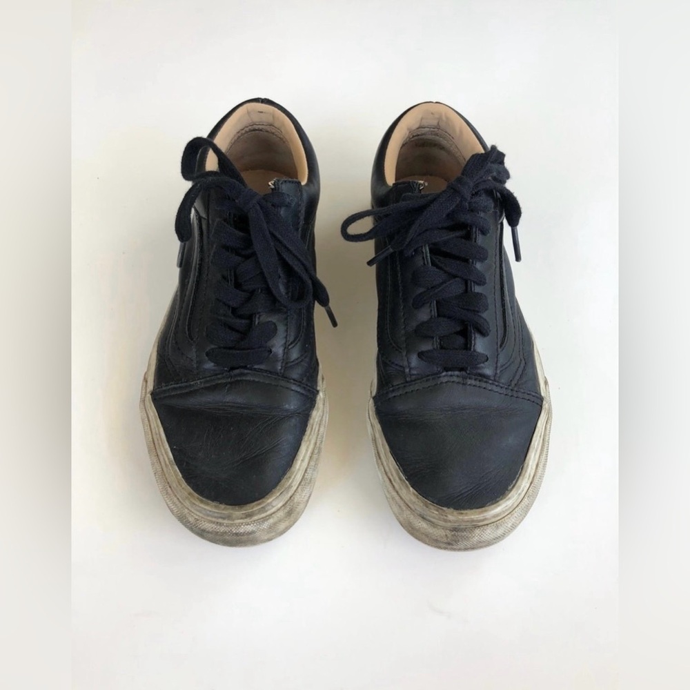 Black Leather Old Skool Vans Men’s Size 5.5/Women’s Size 7